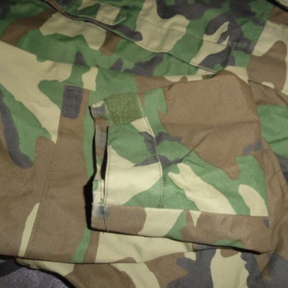 BDU WOODLAND CAMOUFLAGE szMEDIUM GORE-TEX PARKA COLD WX JACKET w/HOOD JM 288 - Picture 2 of 16